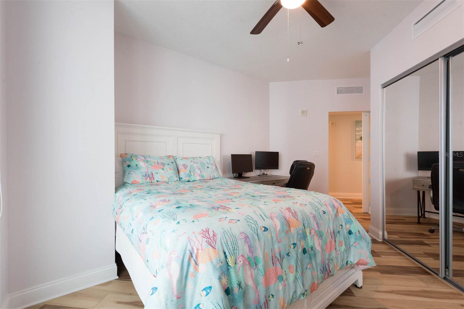 241 RIVERSIDE DR #1209