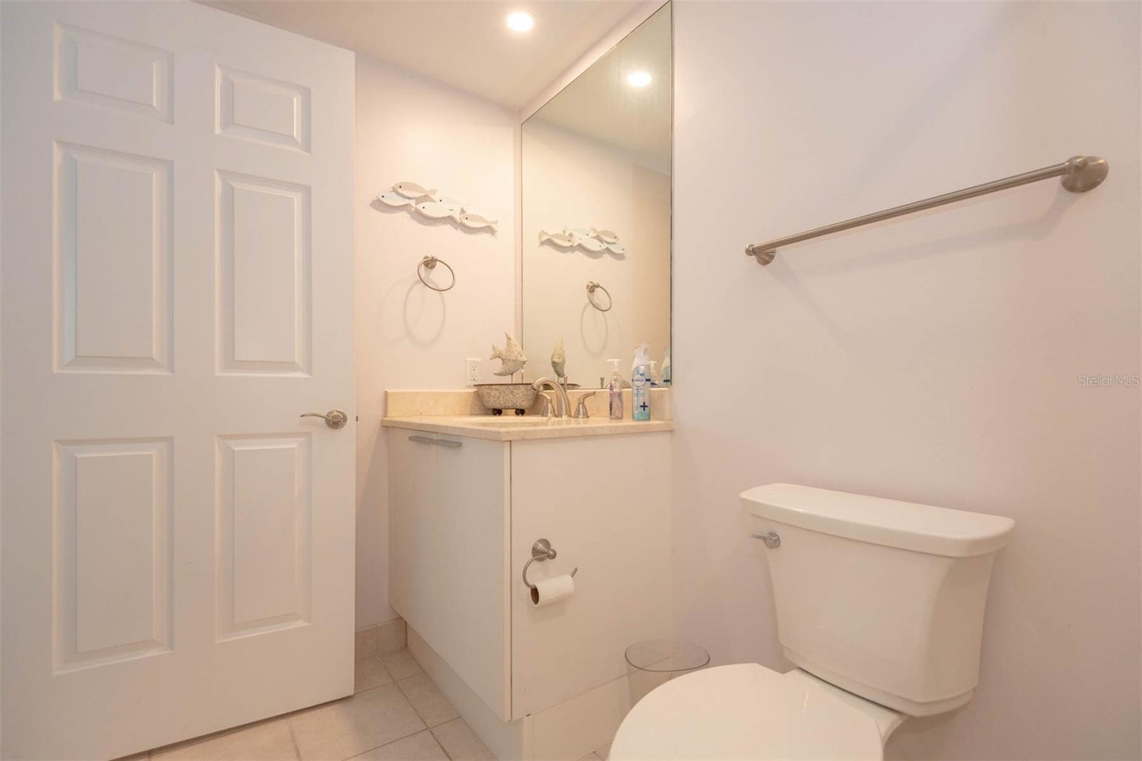 241 RIVERSIDE DR #1209