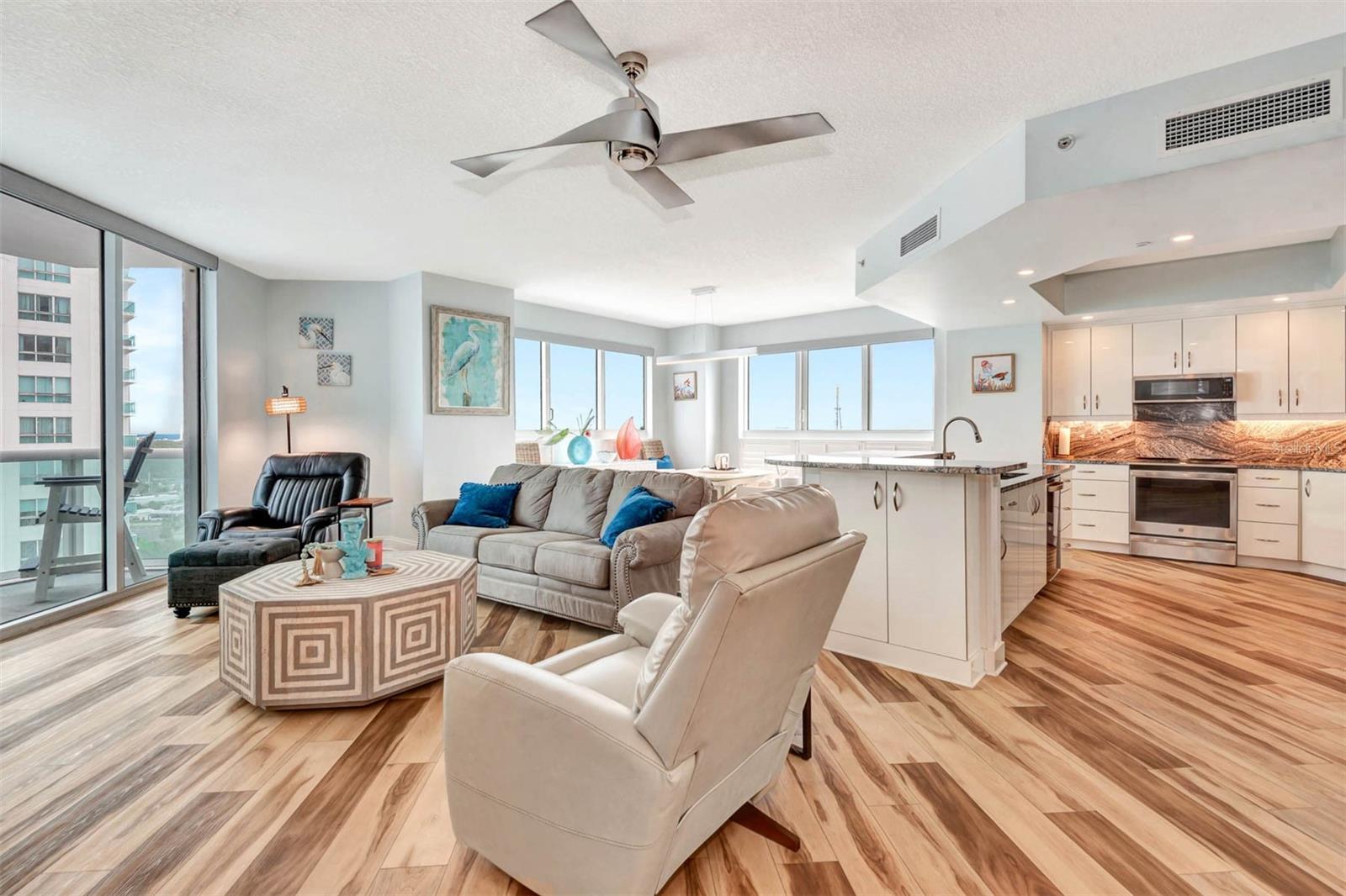 241 RIVERSIDE DR #1209