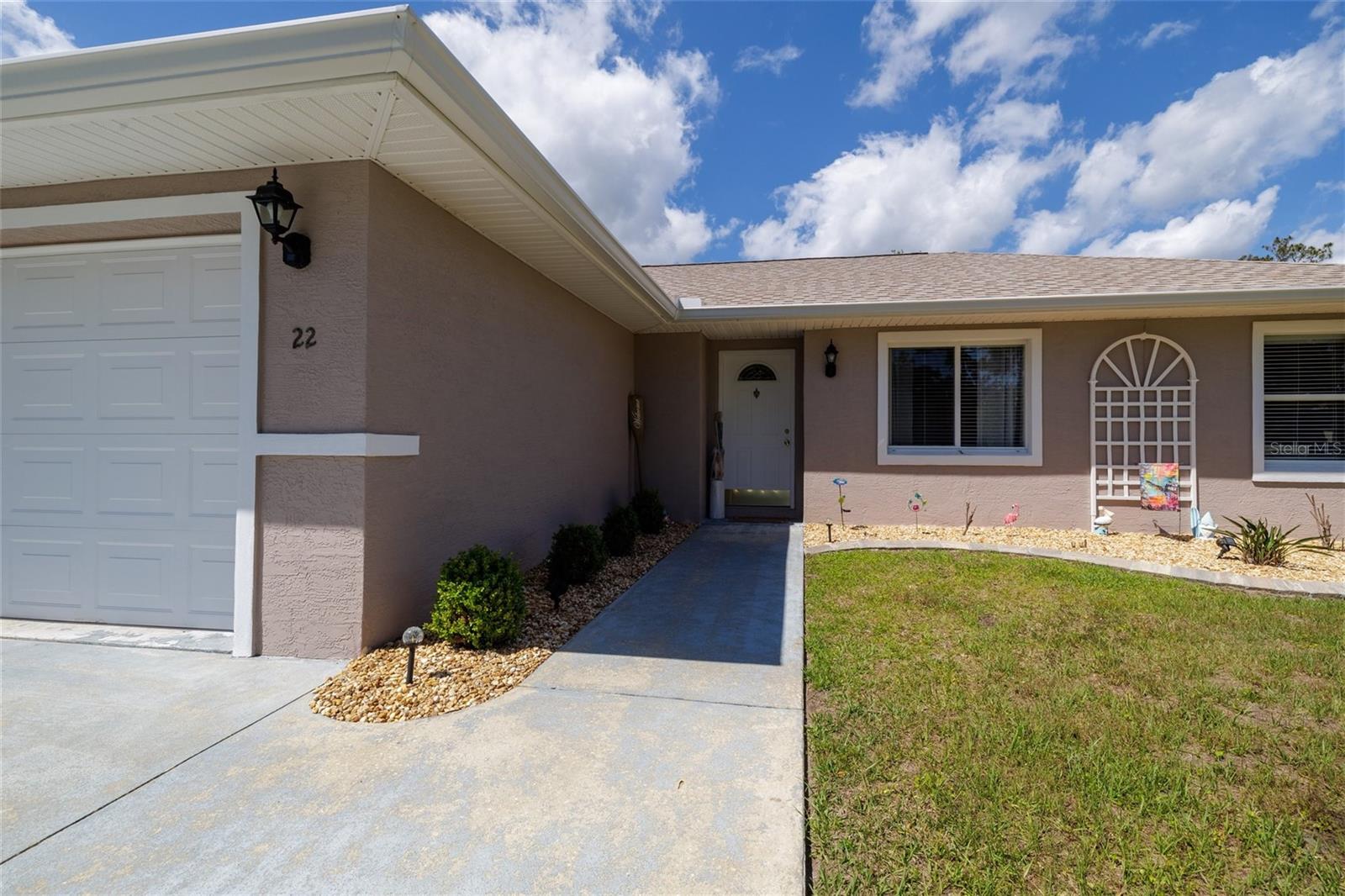 22 PROSPECT LN