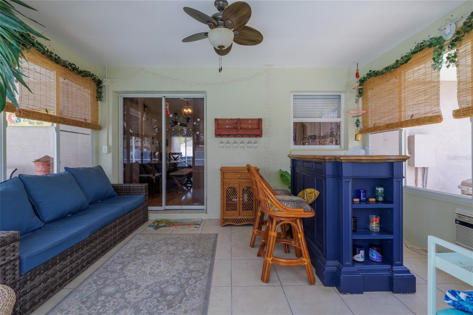 22 PROSPECT LN