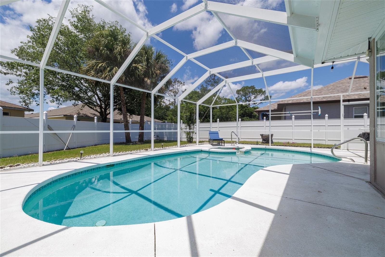 22 PROSPECT LN