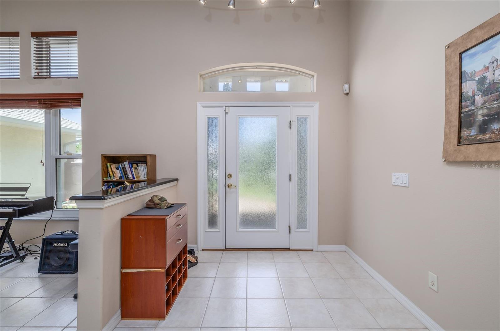 6 FAIRHILL LN