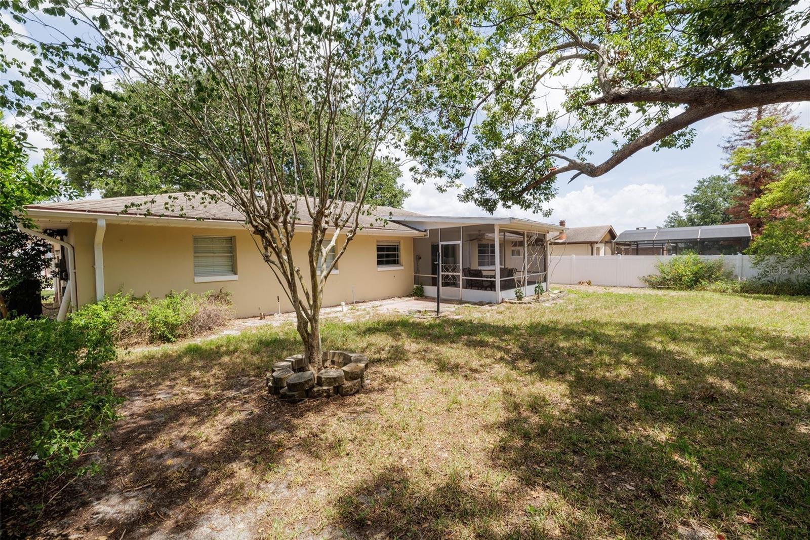 1987 S OLD MILL DR