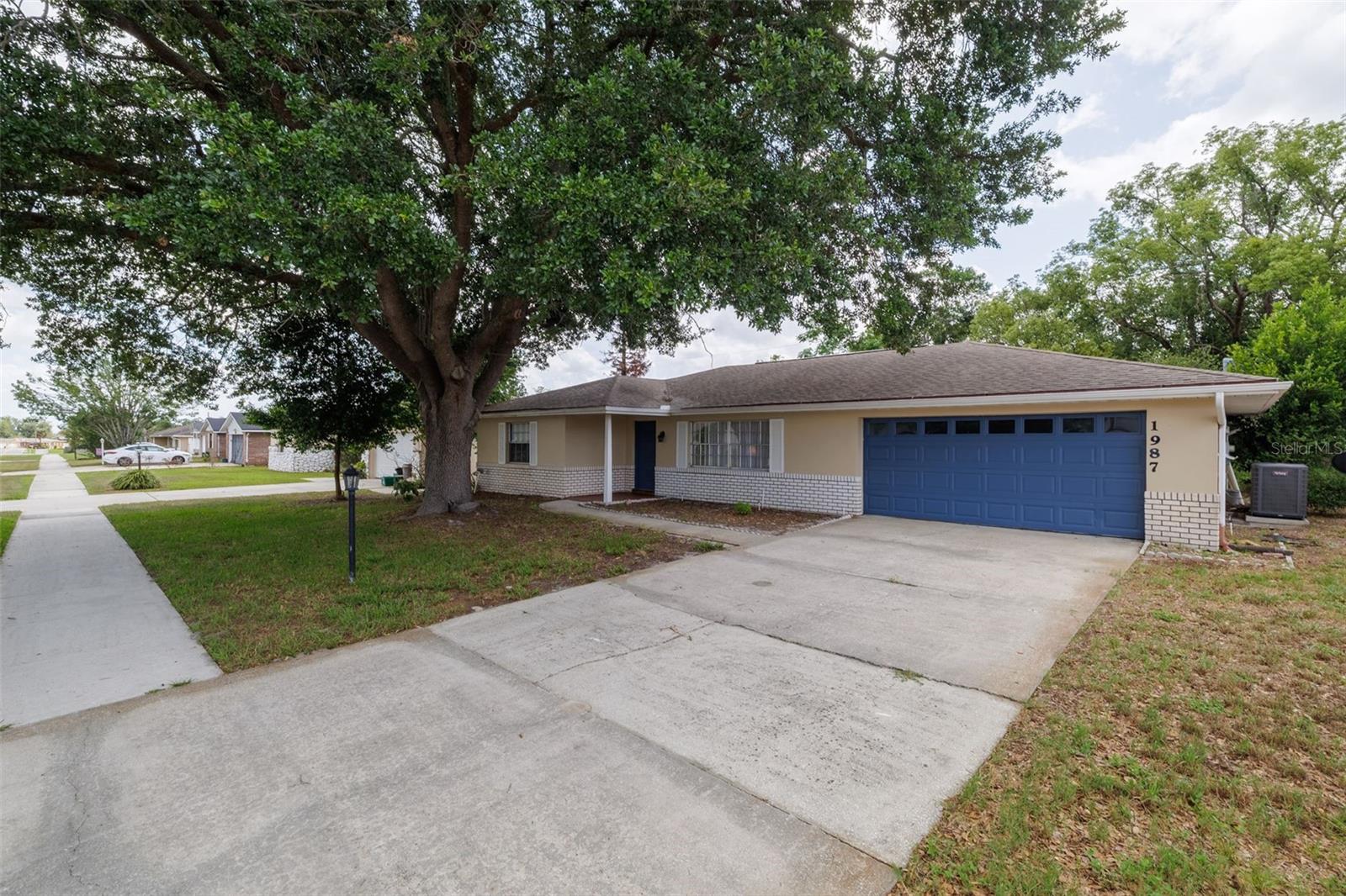 1987 S OLD MILL DR