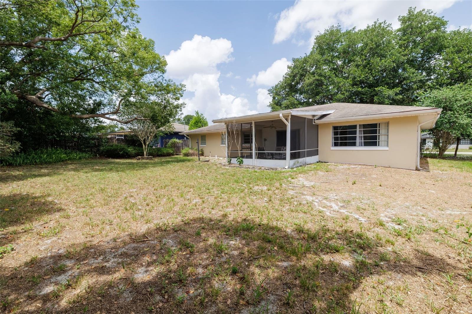 1987 S OLD MILL DR