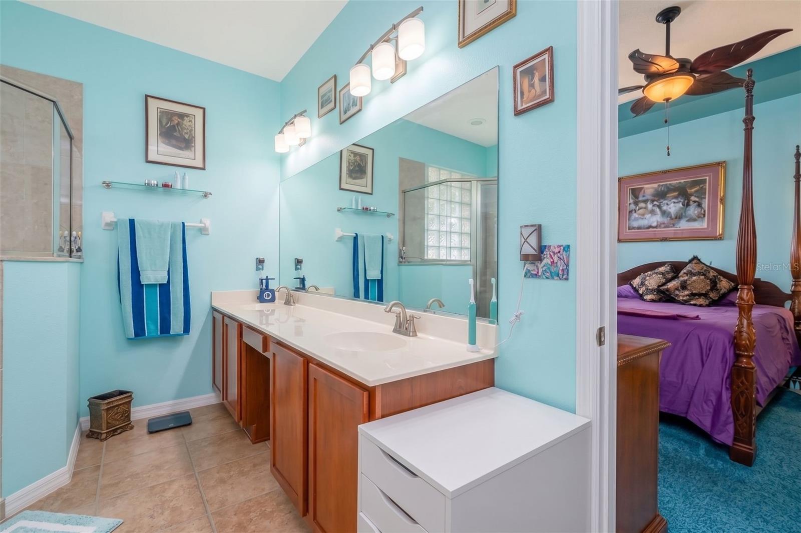 61 RAINTREE CIR