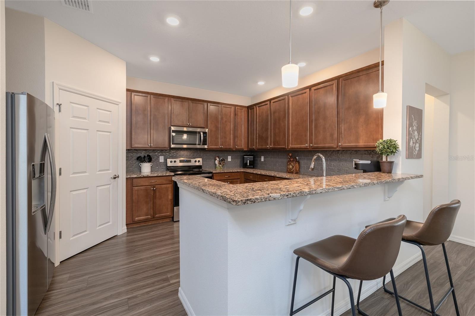 18 OAKLEAF WAY