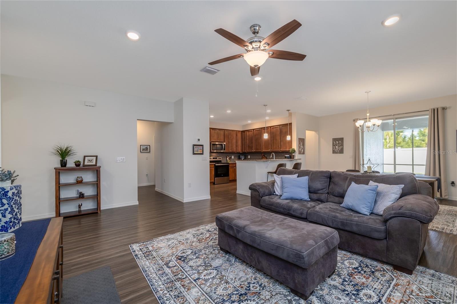 18 OAKLEAF WAY