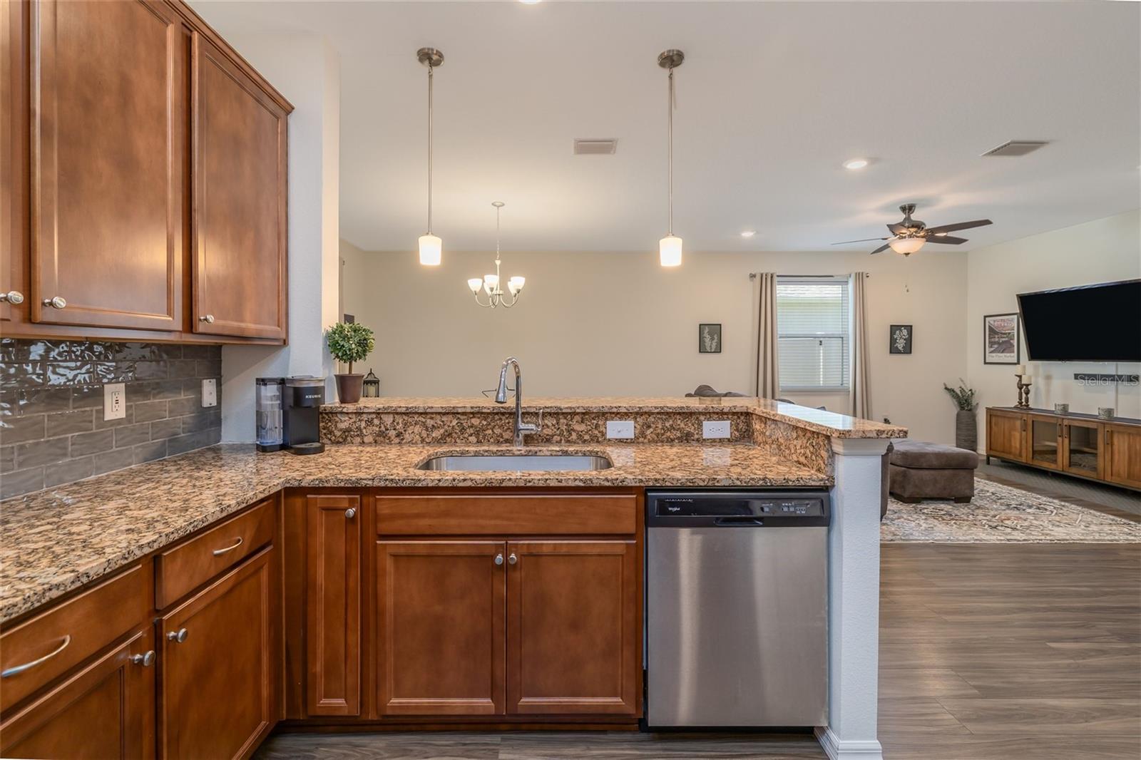 18 OAKLEAF WAY