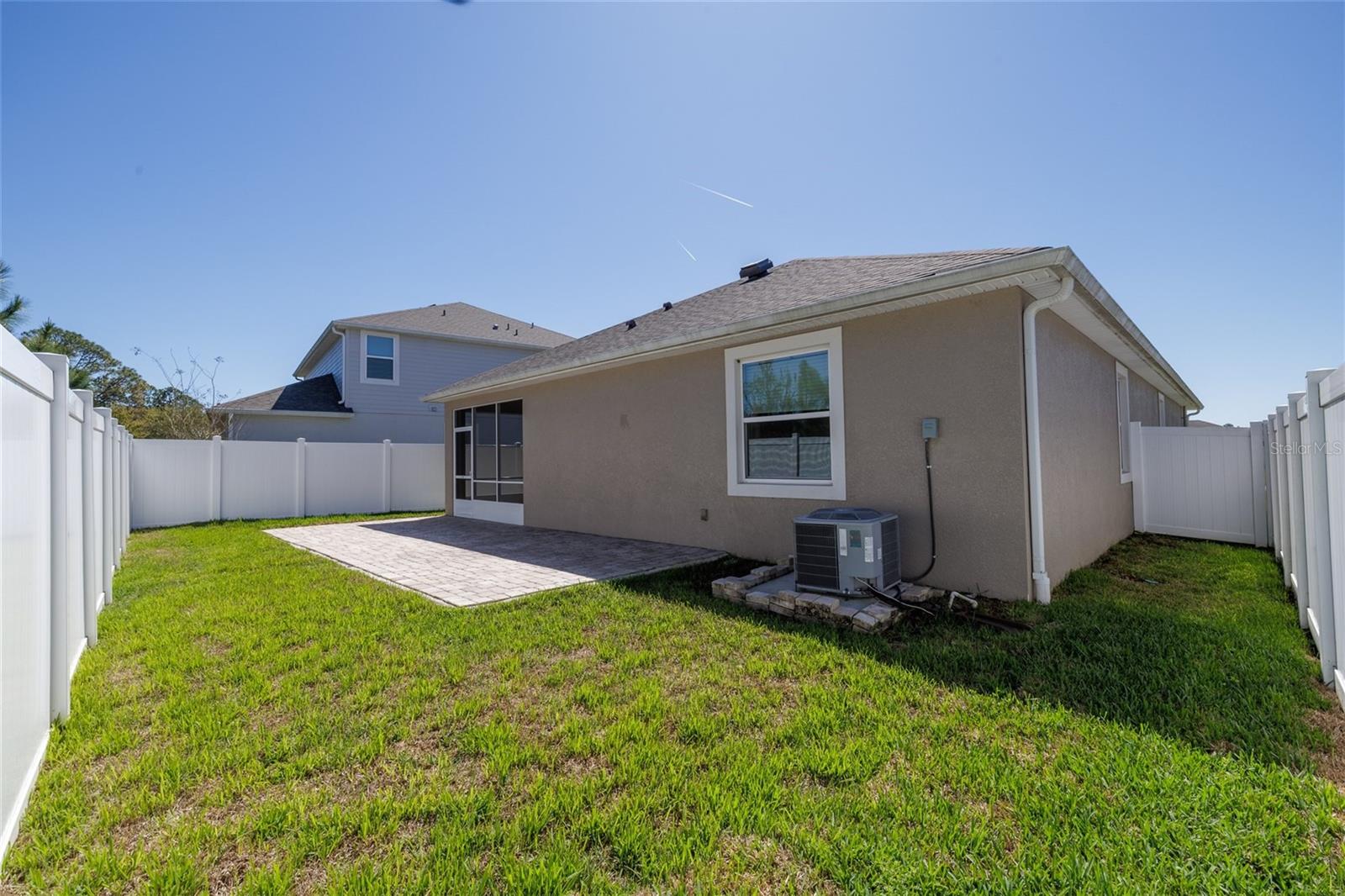 18 OAKLEAF WAY