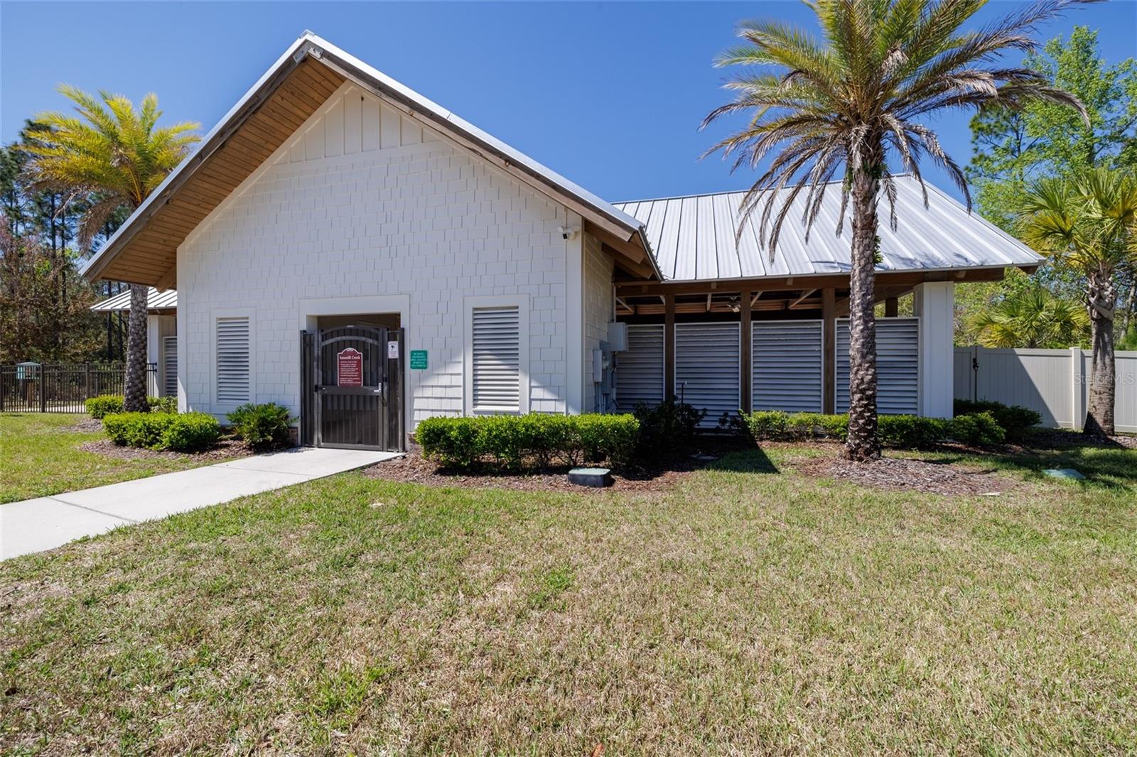 18 OAKLEAF WAY