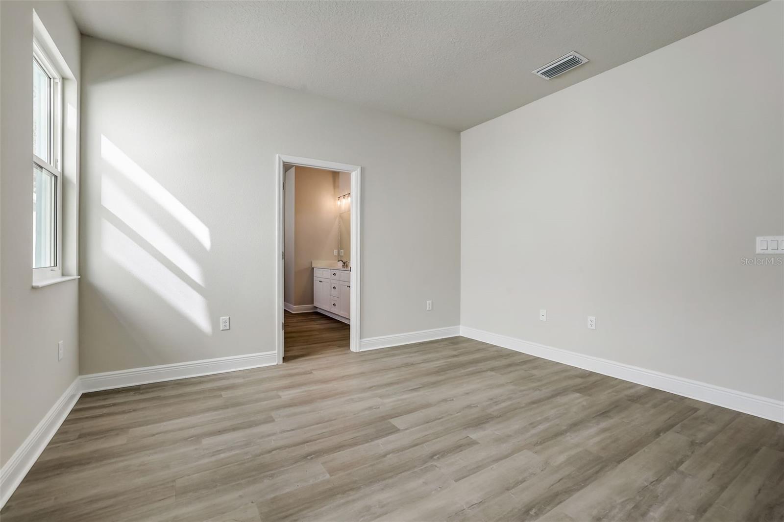 557 Venetian Palms BLVD