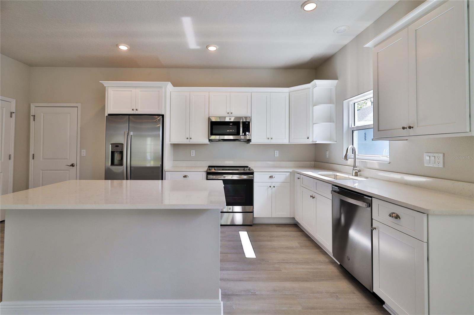 557 Venetian Palms BLVD