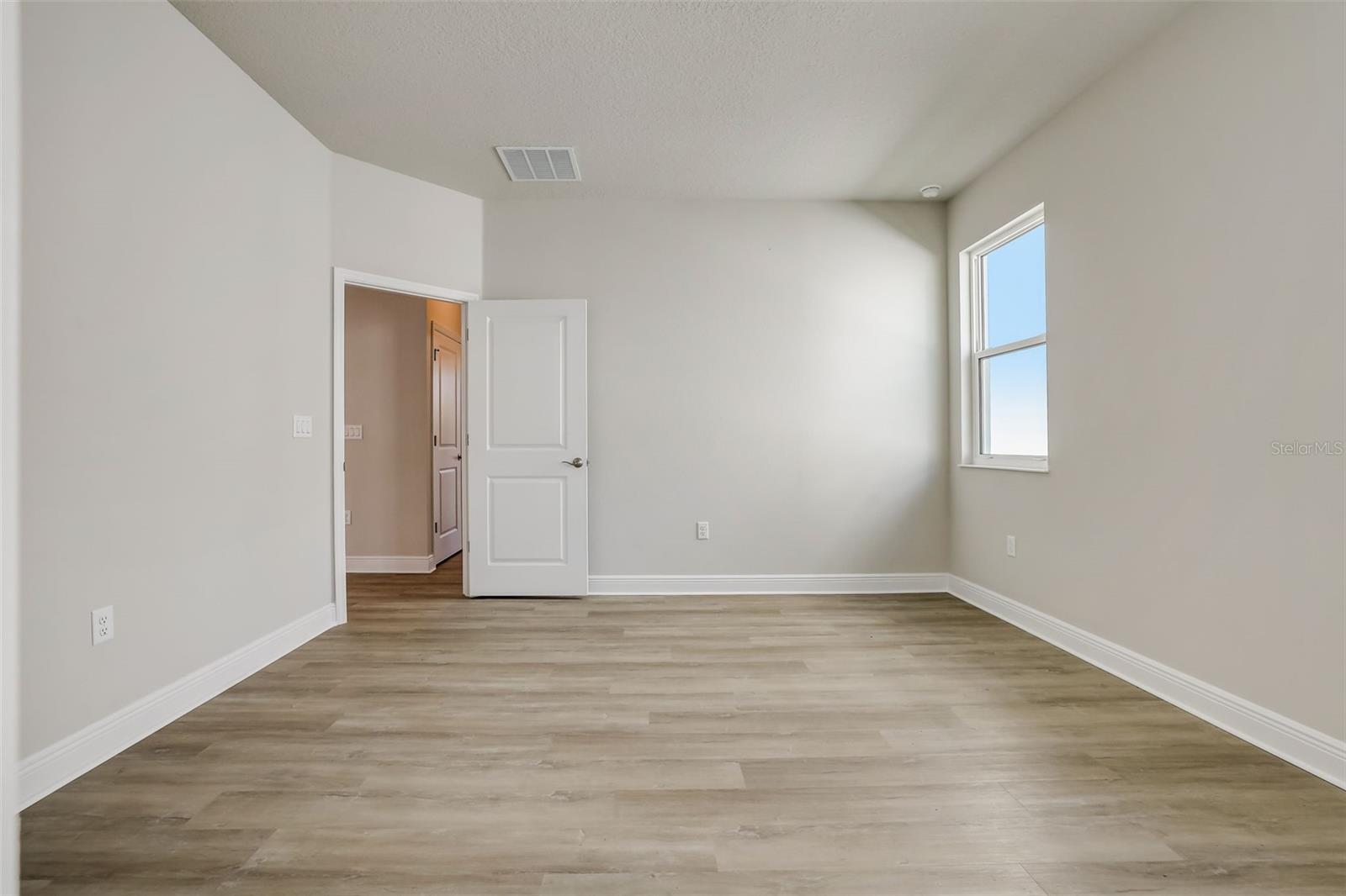 557 Venetian Palms BLVD