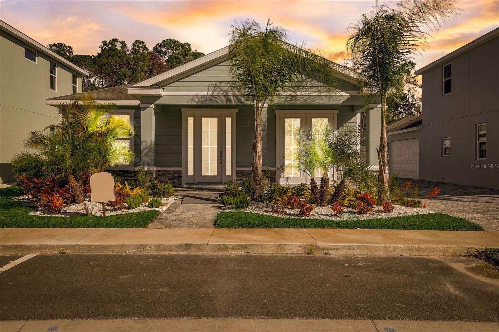 557 Venetian Palms BLVD