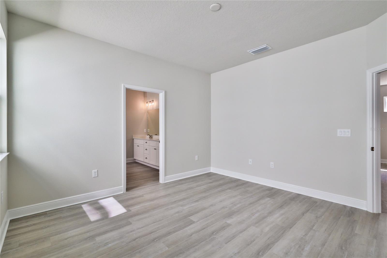 557 Venetian Palms BLVD