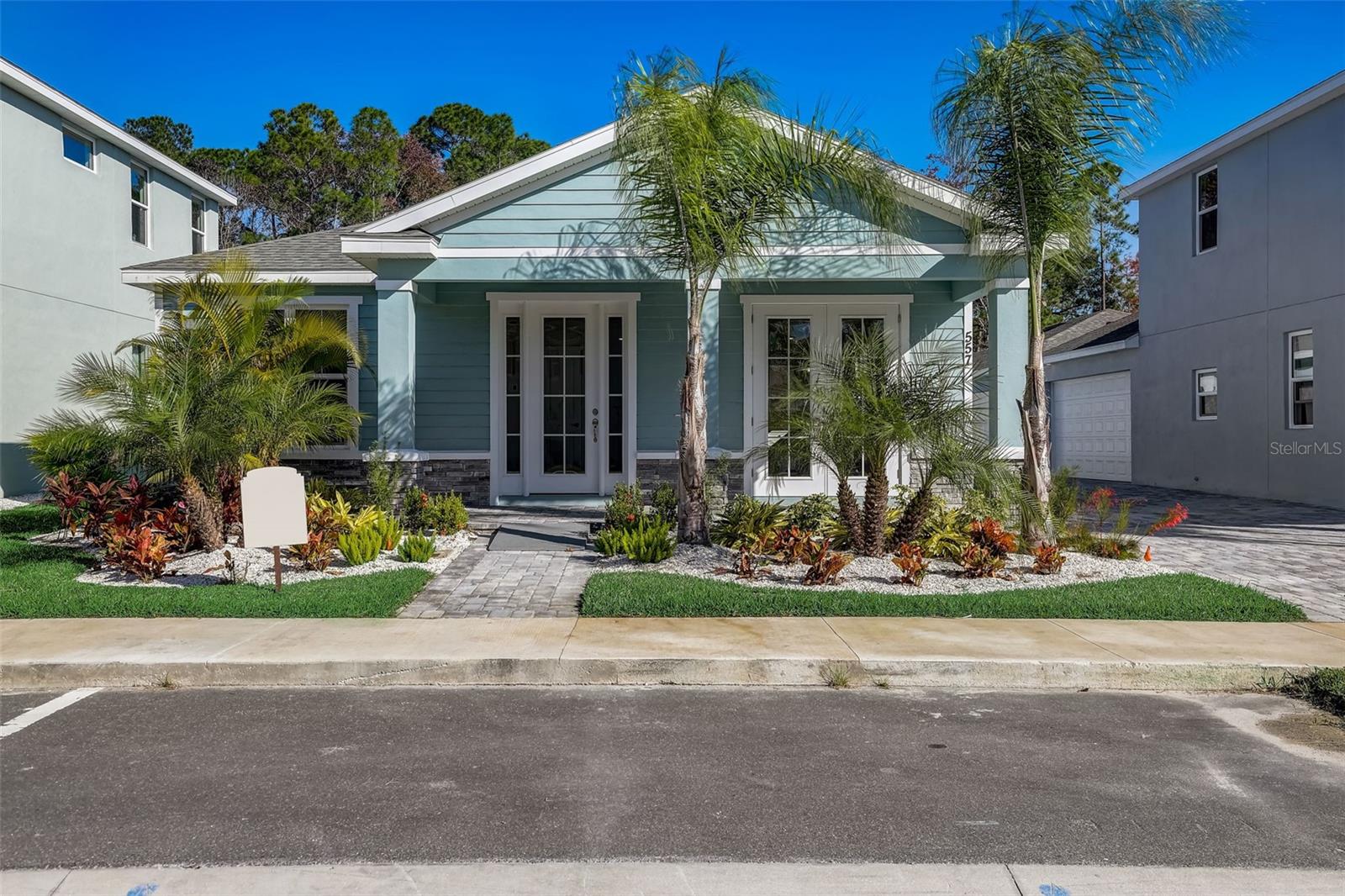 557 Venetian Palms BLVD