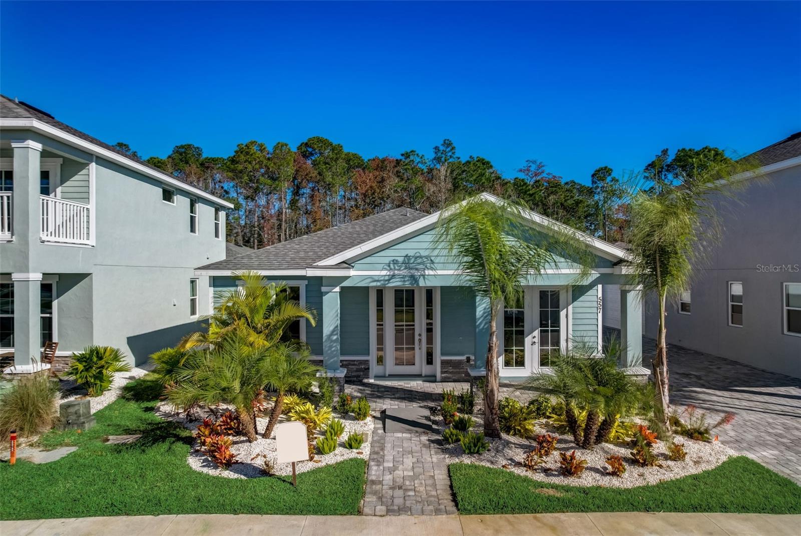 557 Venetian Palms BLVD