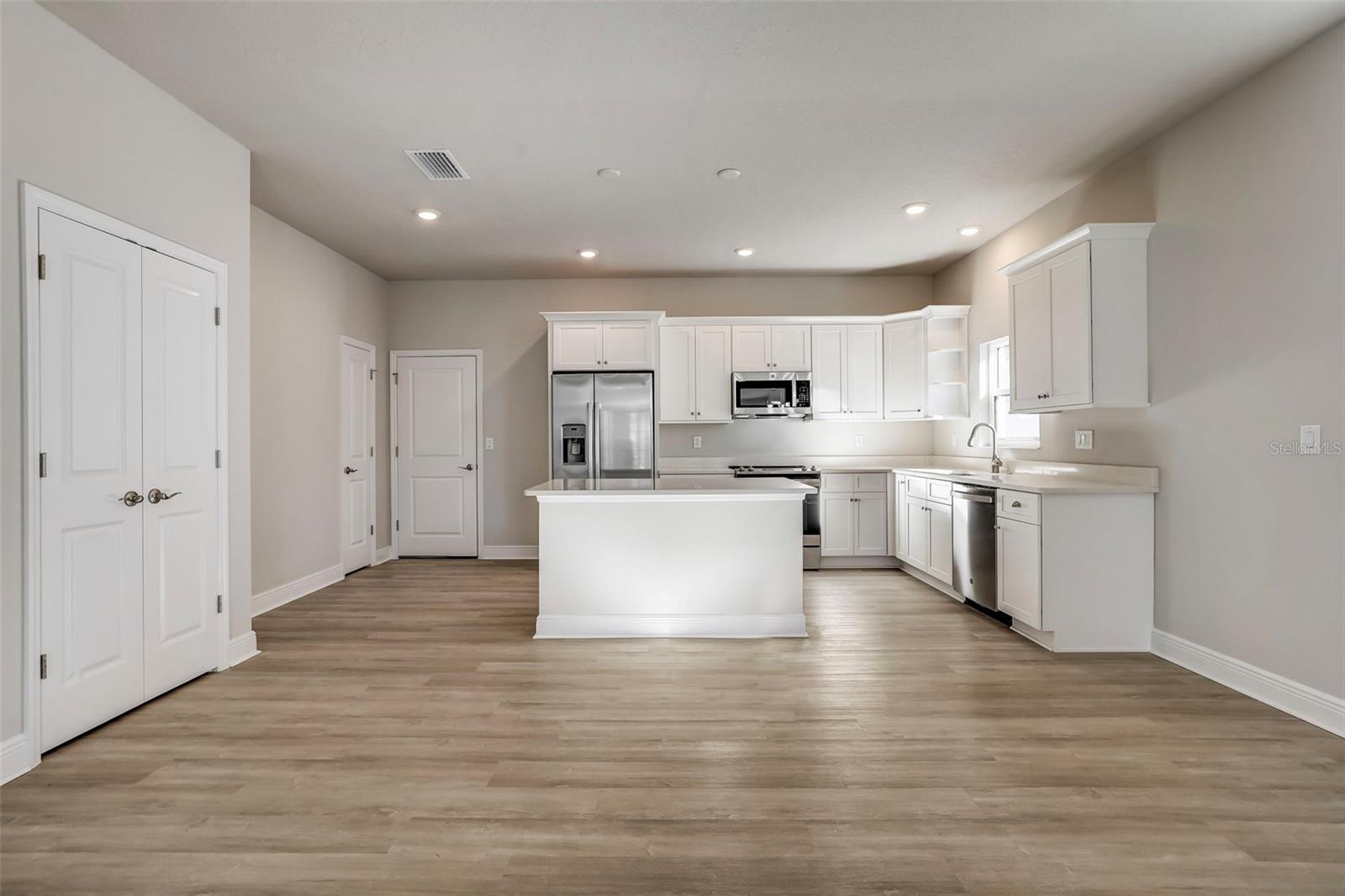 557 Venetian Palms BLVD