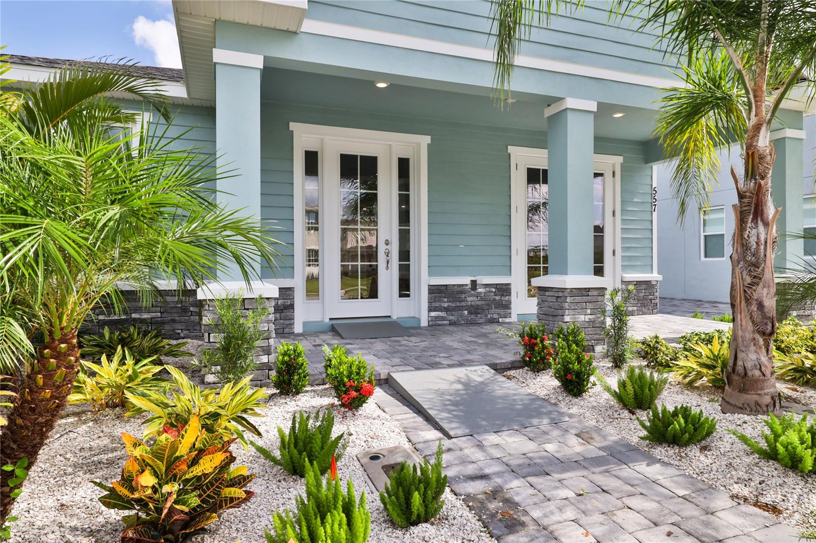 557 Venetian Palms BLVD