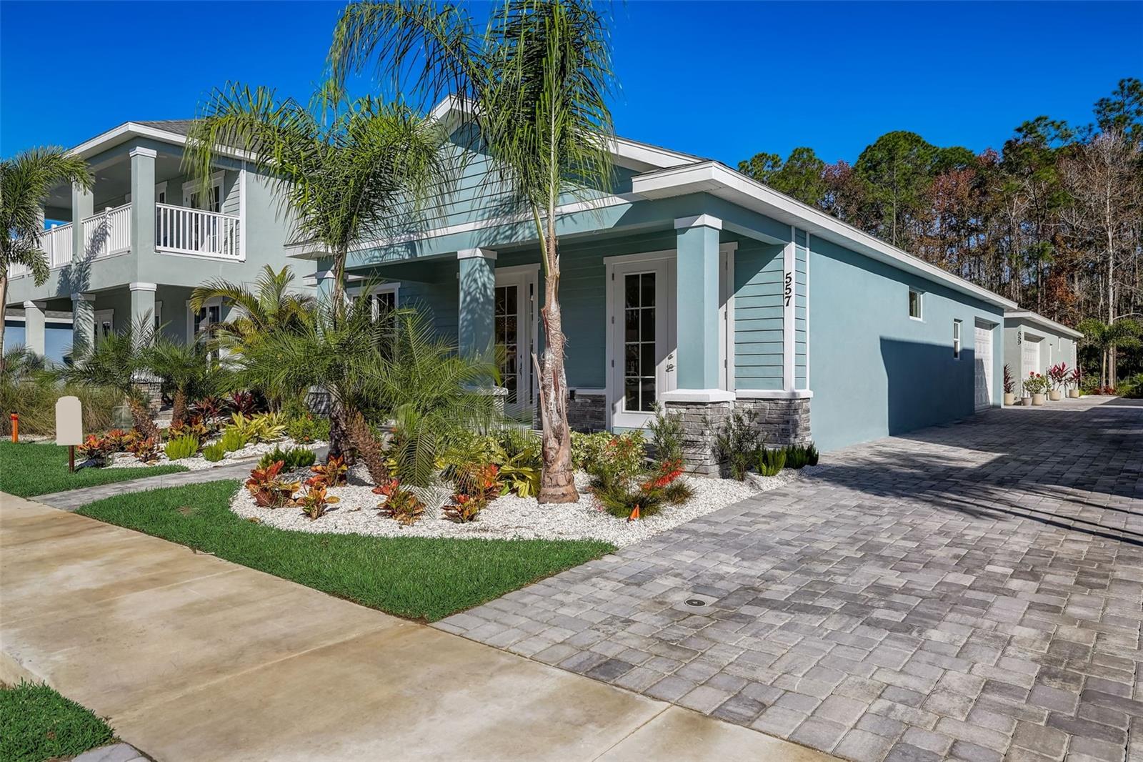 557 Venetian Palms BLVD