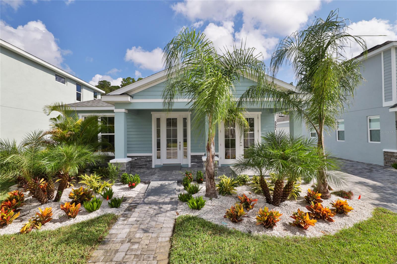 557 Venetian Palms BLVD