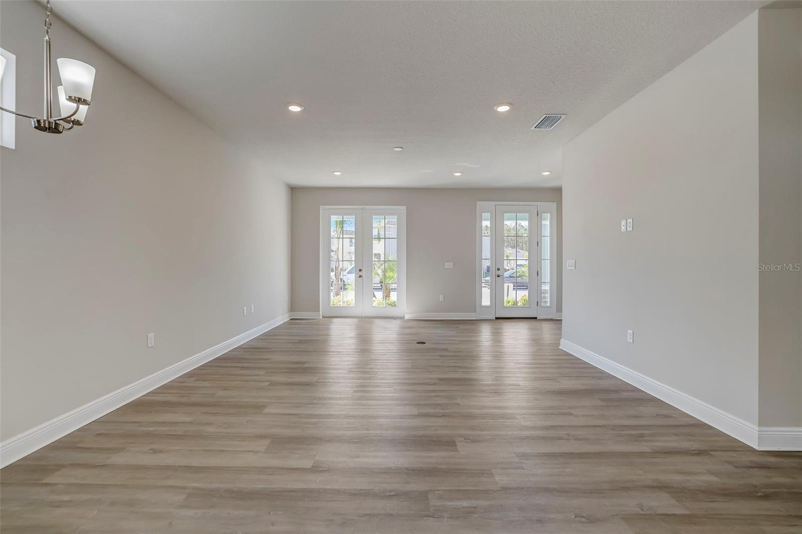 557 Venetian Palms BLVD