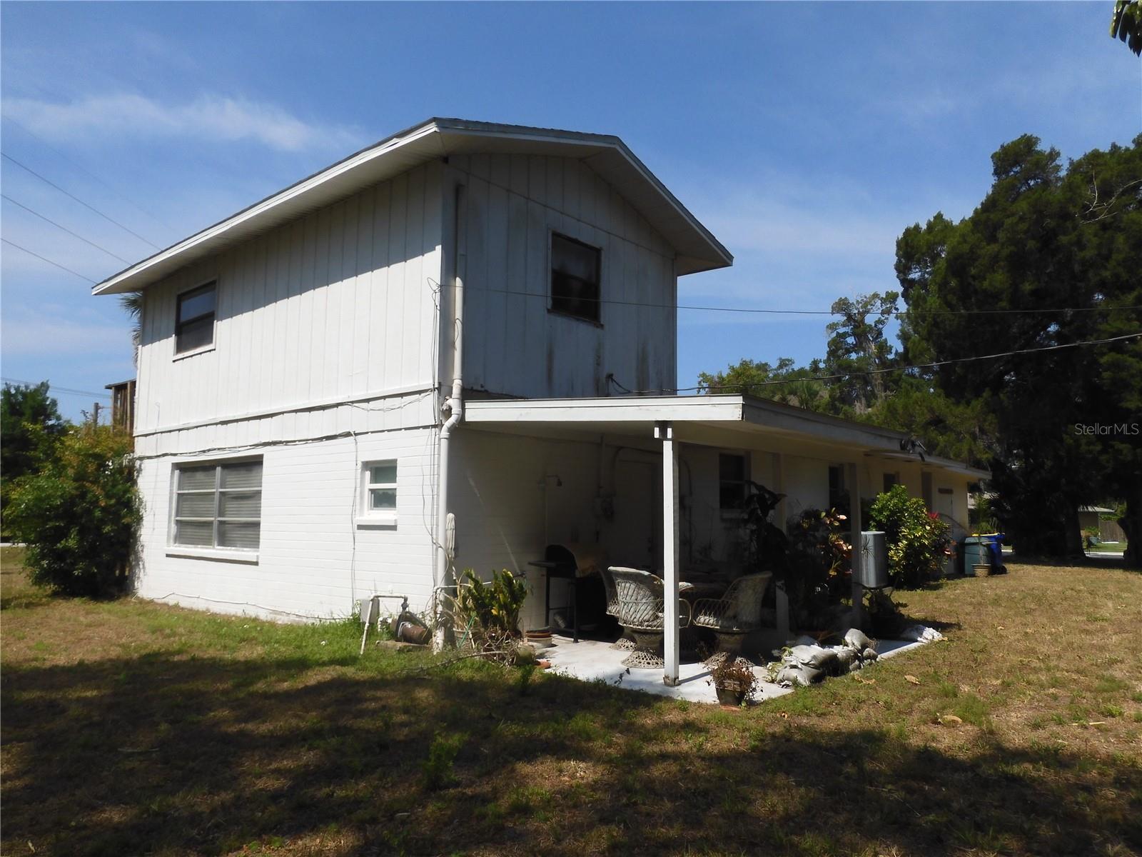 1627 UMBRELLA TREE DR