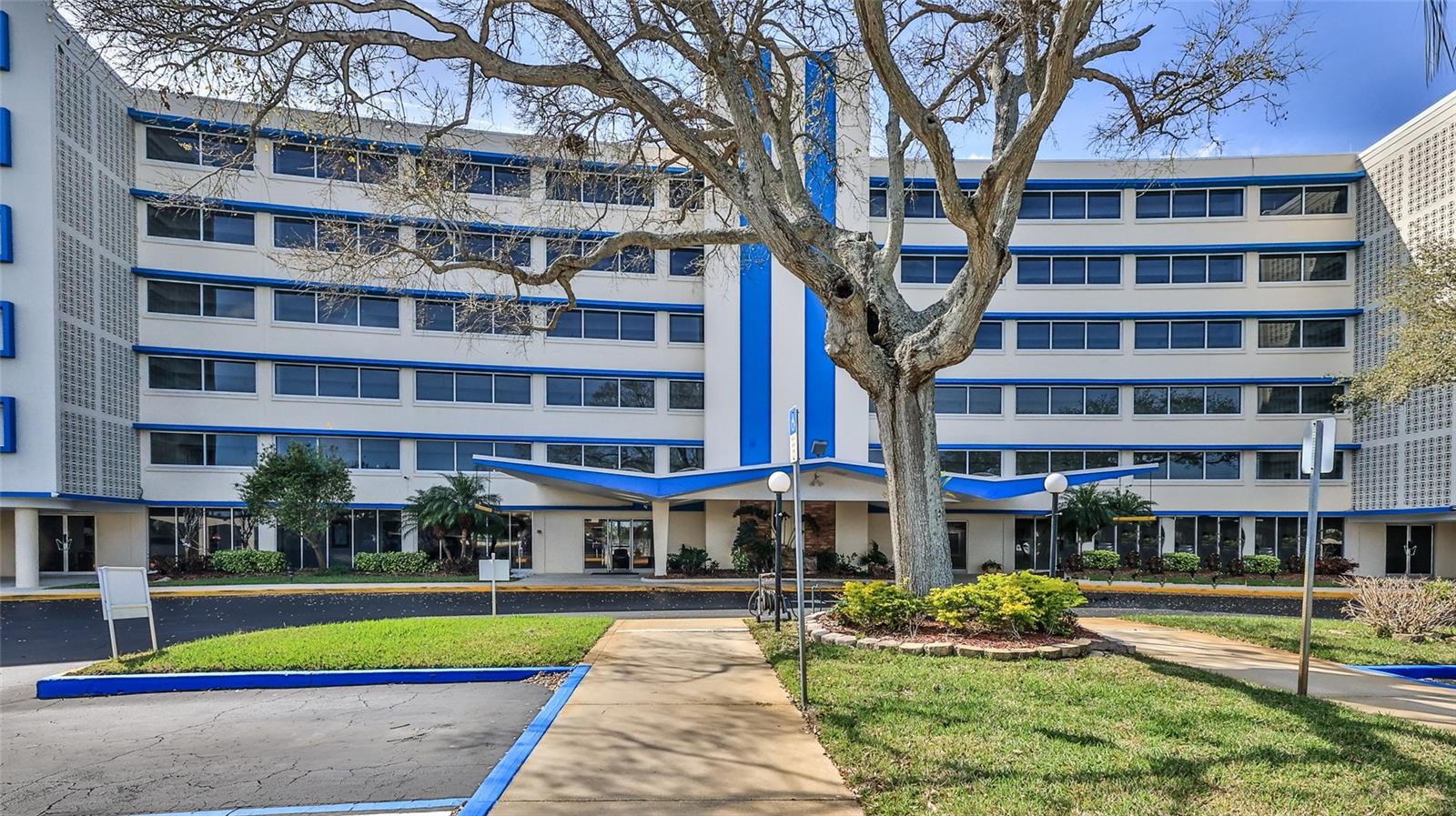 1224 S PENINSULA DR #219