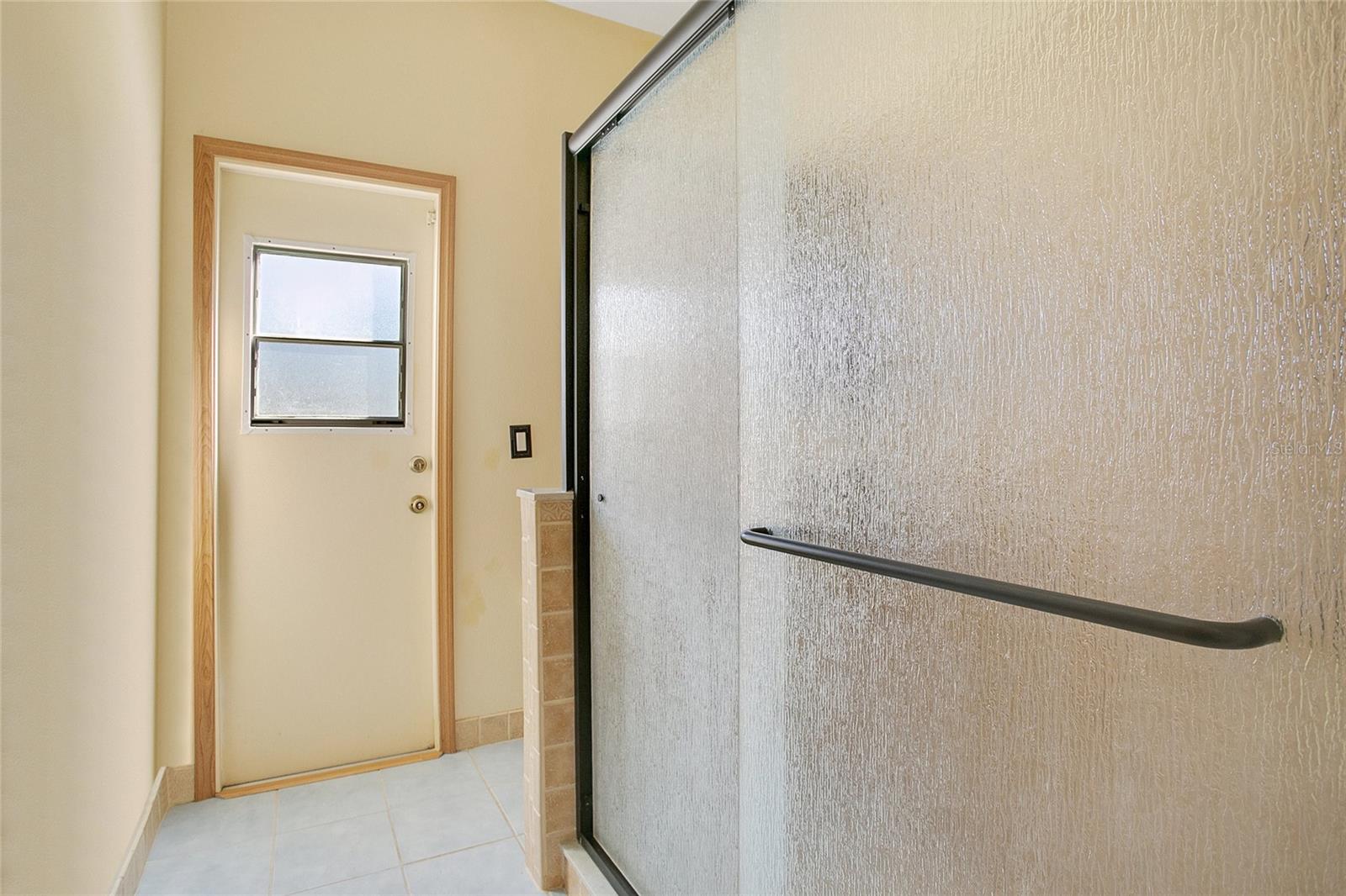 3592 GATLIN PLACE CIR