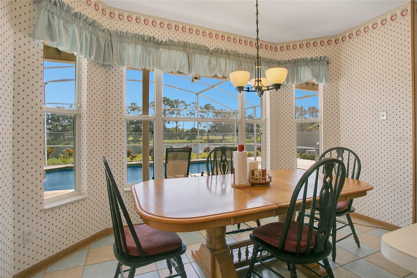 3592 GATLIN PLACE CIR