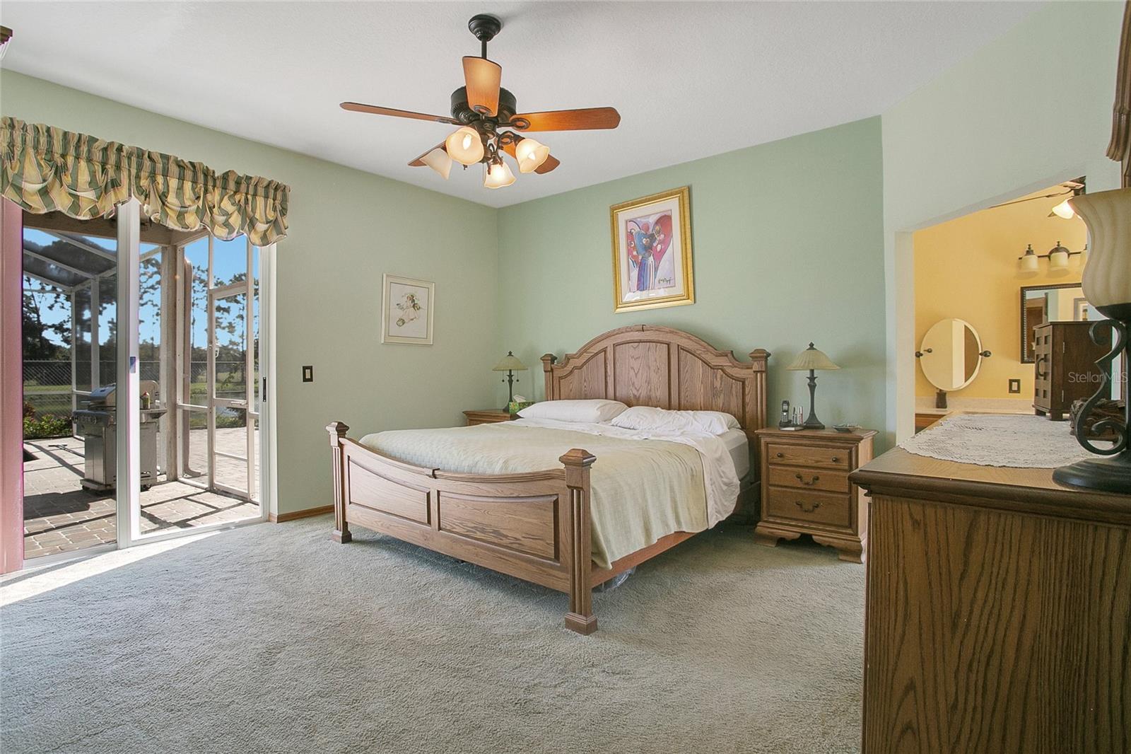 3592 GATLIN PLACE CIR