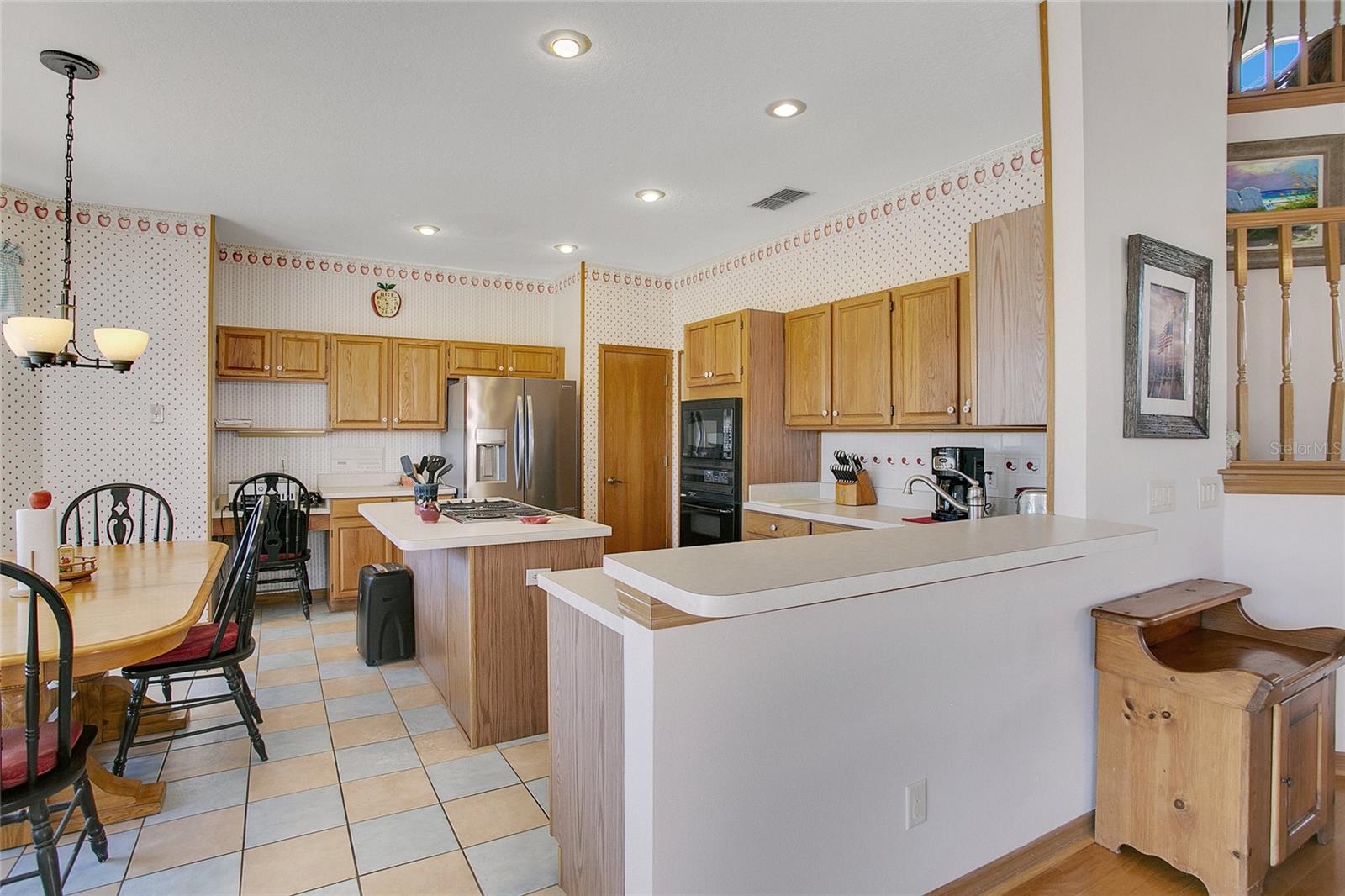 3592 GATLIN PLACE CIR