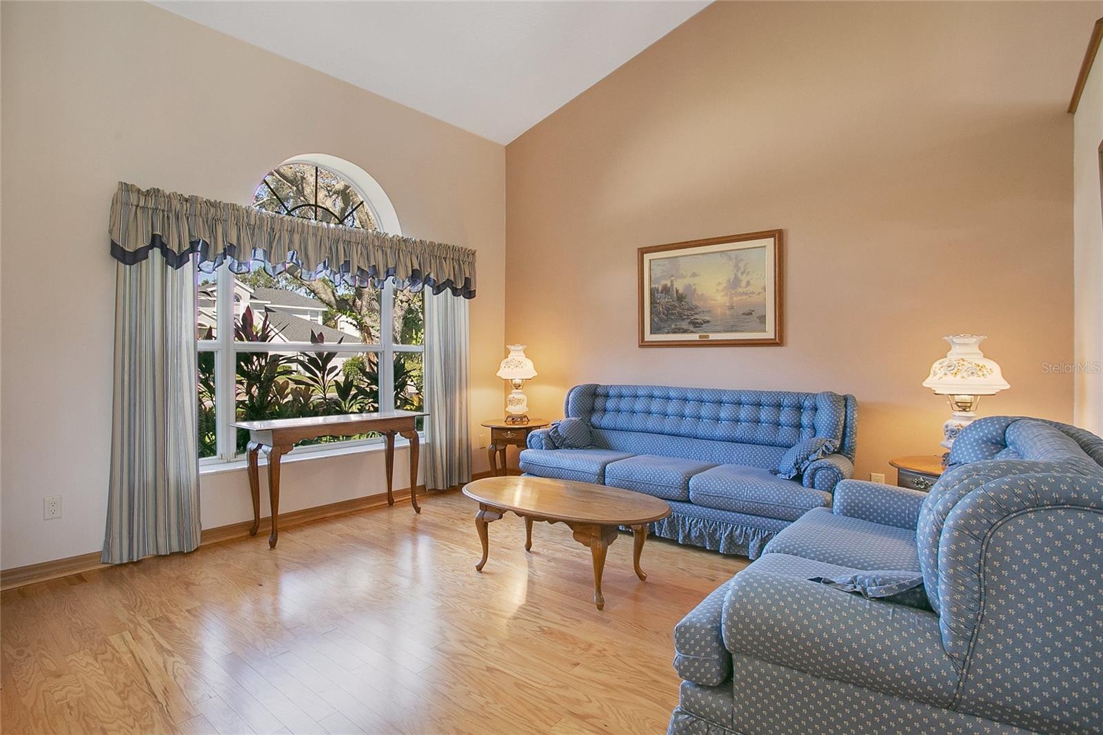 3592 GATLIN PLACE CIR