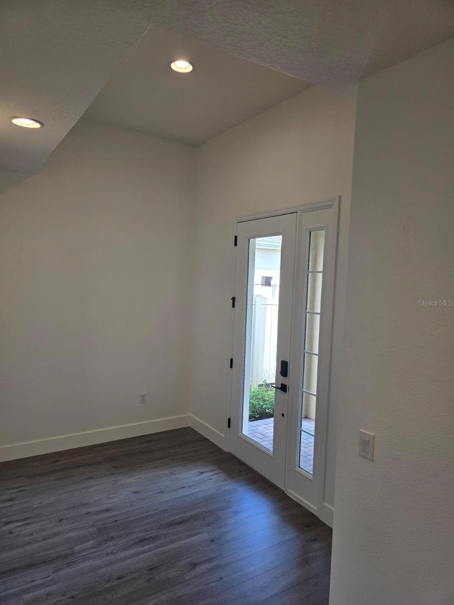 3172 MONTSERRAT PL