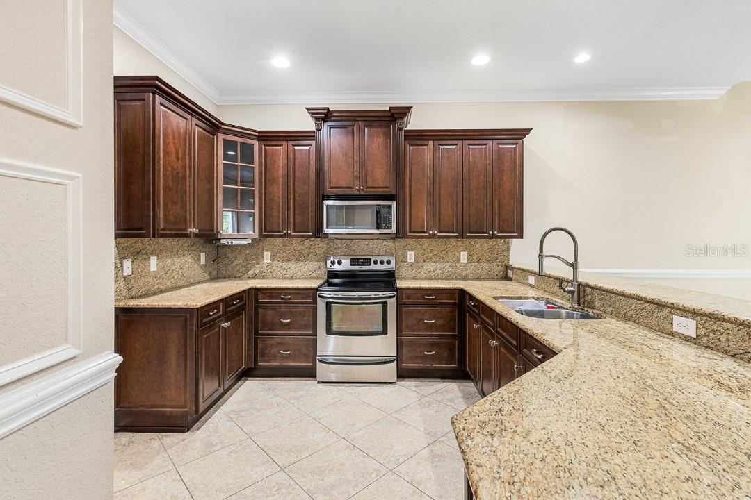 2081 SW BAYSHORE BLVD