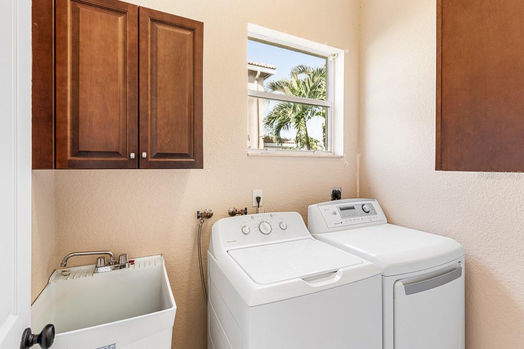 2081 SW BAYSHORE BLVD