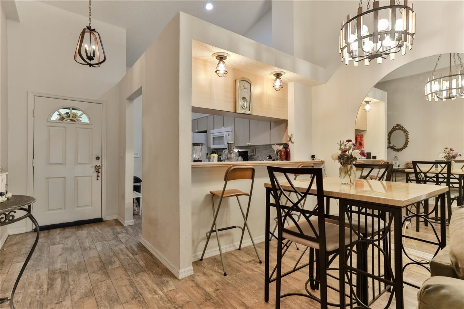 121 DOVECOTE LN
