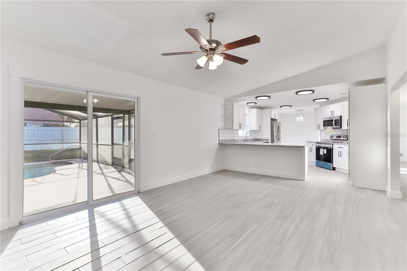 840 PINE FOREST TRL W