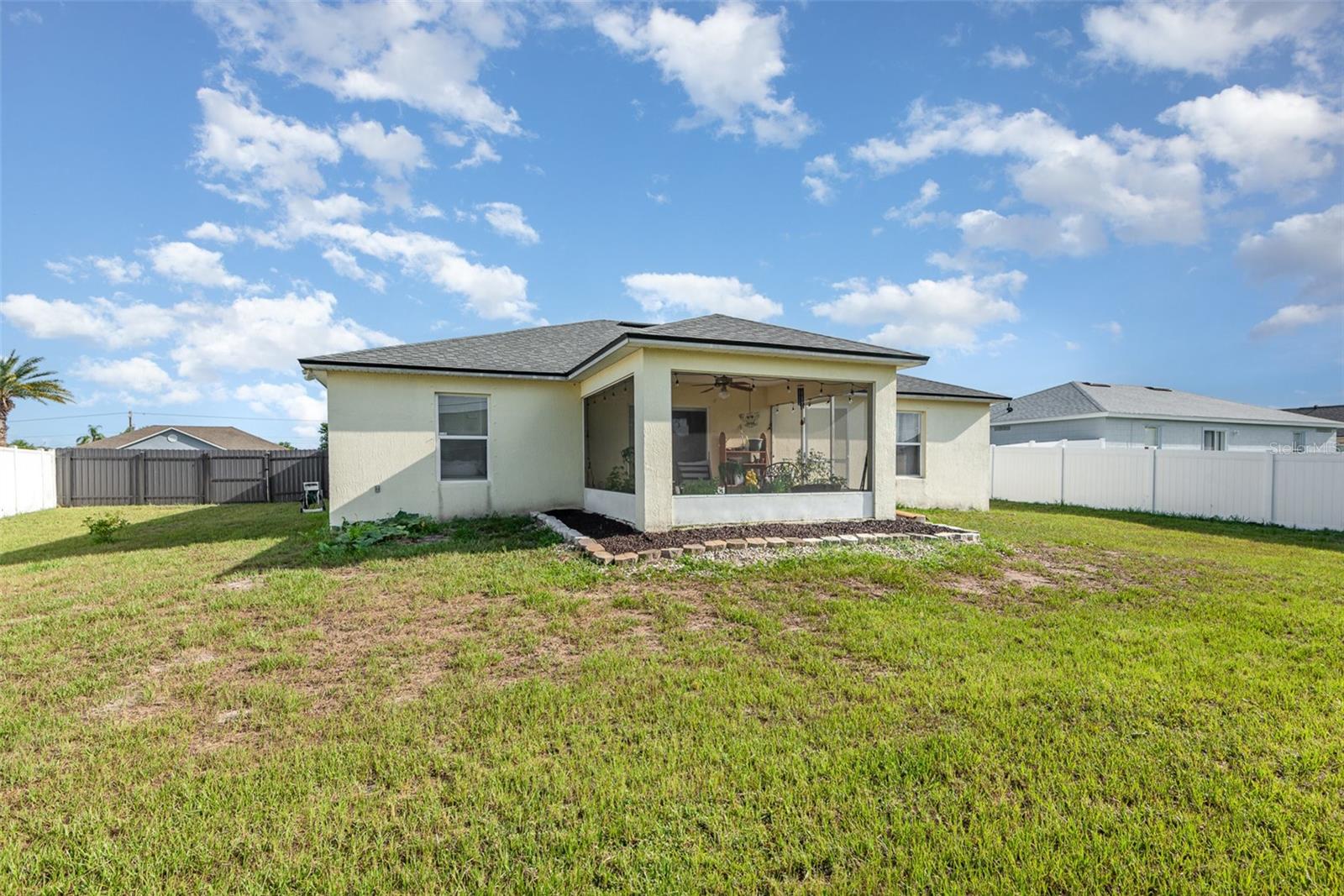 2884 SWEET SPRINGS ST