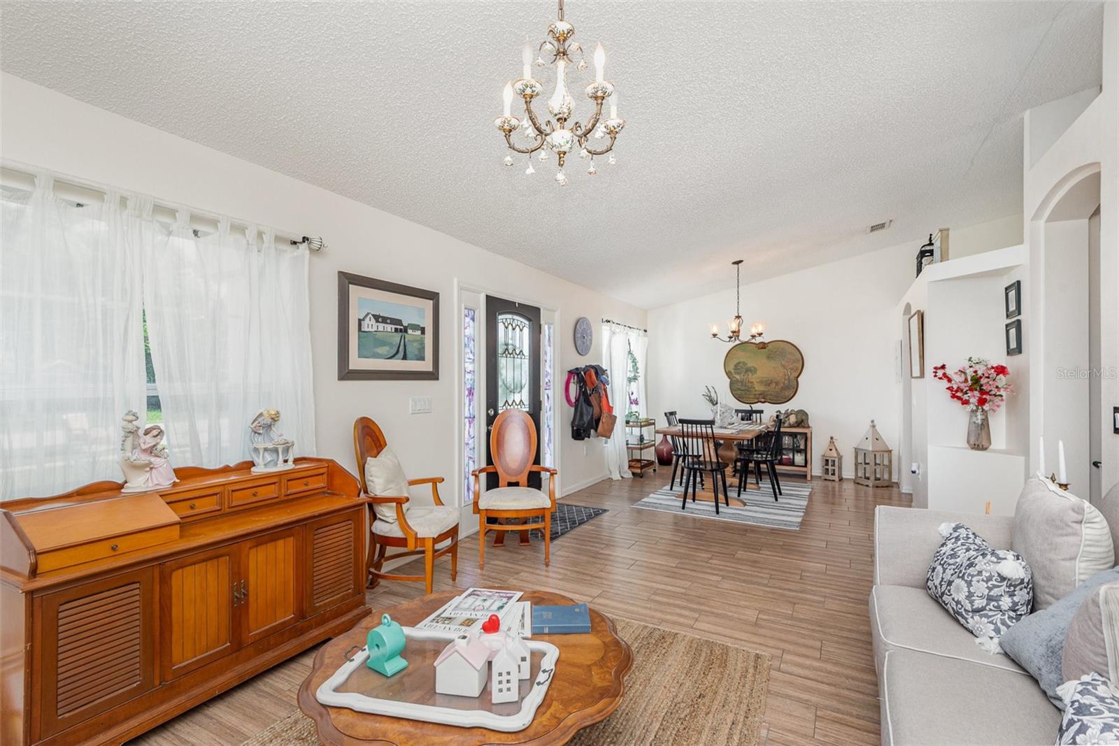 2884 SWEET SPRINGS ST