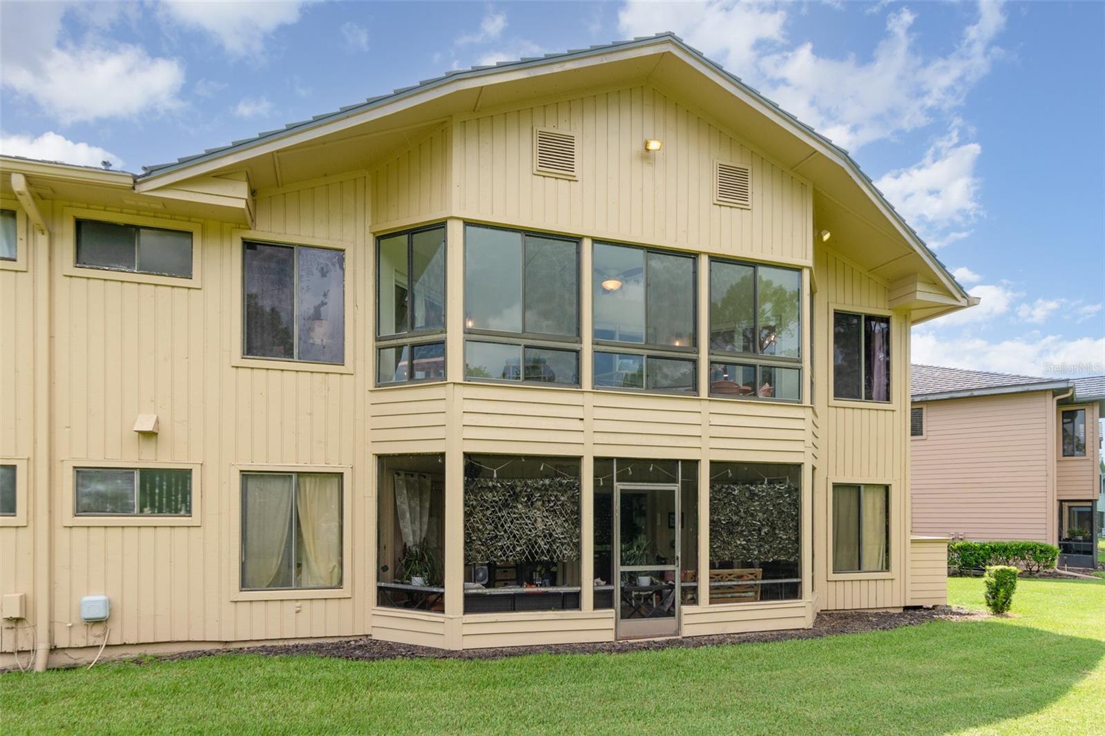 133 BLUE HERON DR #C