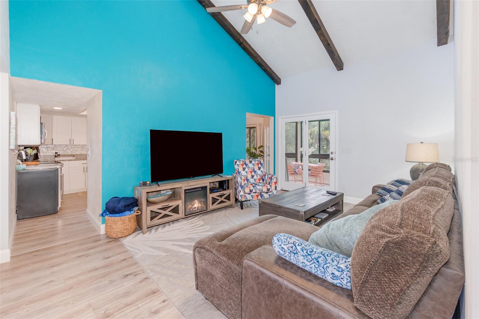 133 BLUE HERON DR #C