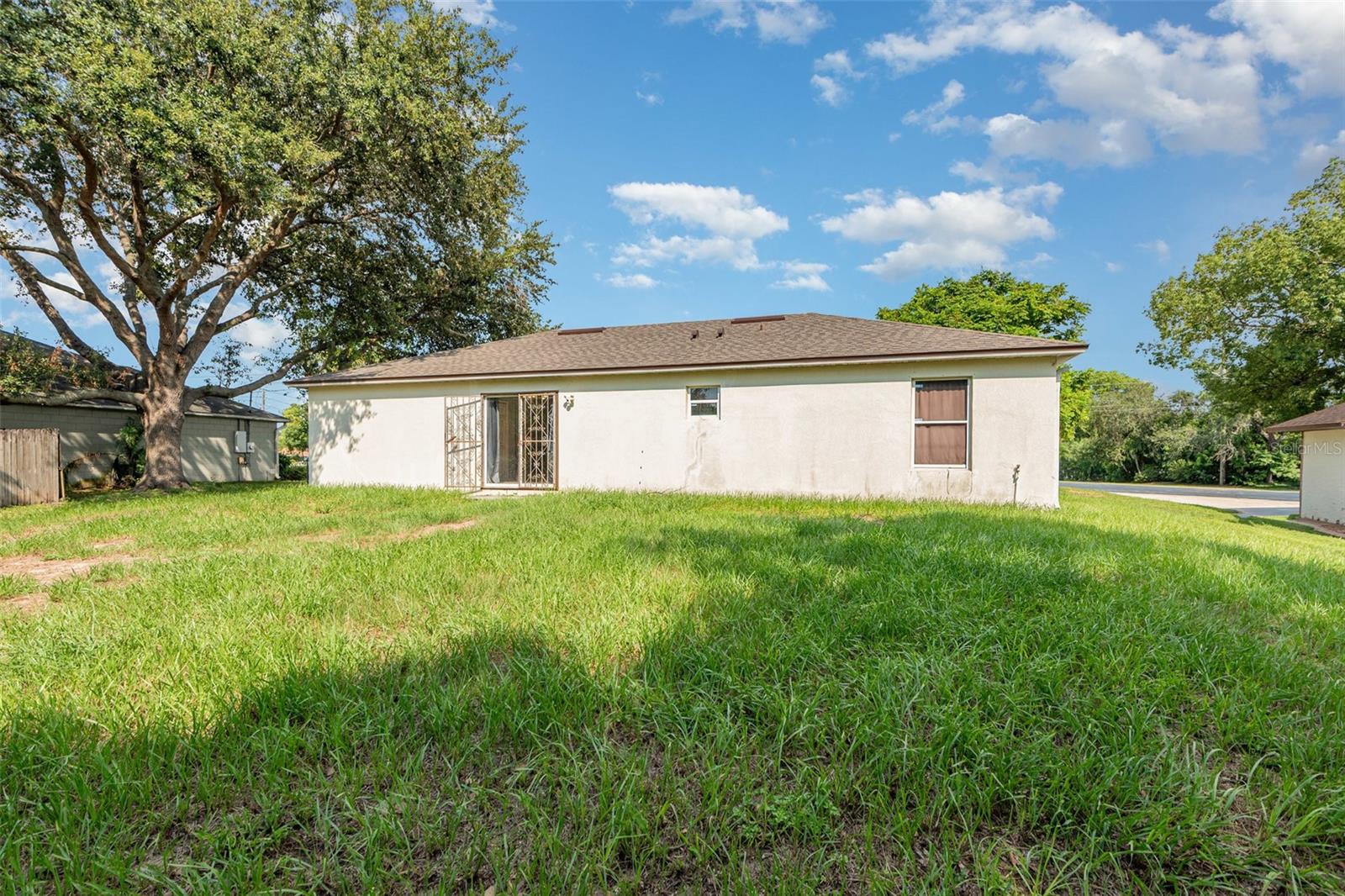 1854 N NORMANDY BLVD