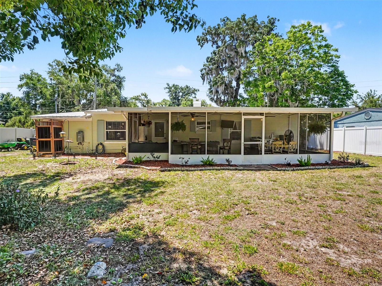 315 W 11TH AVE