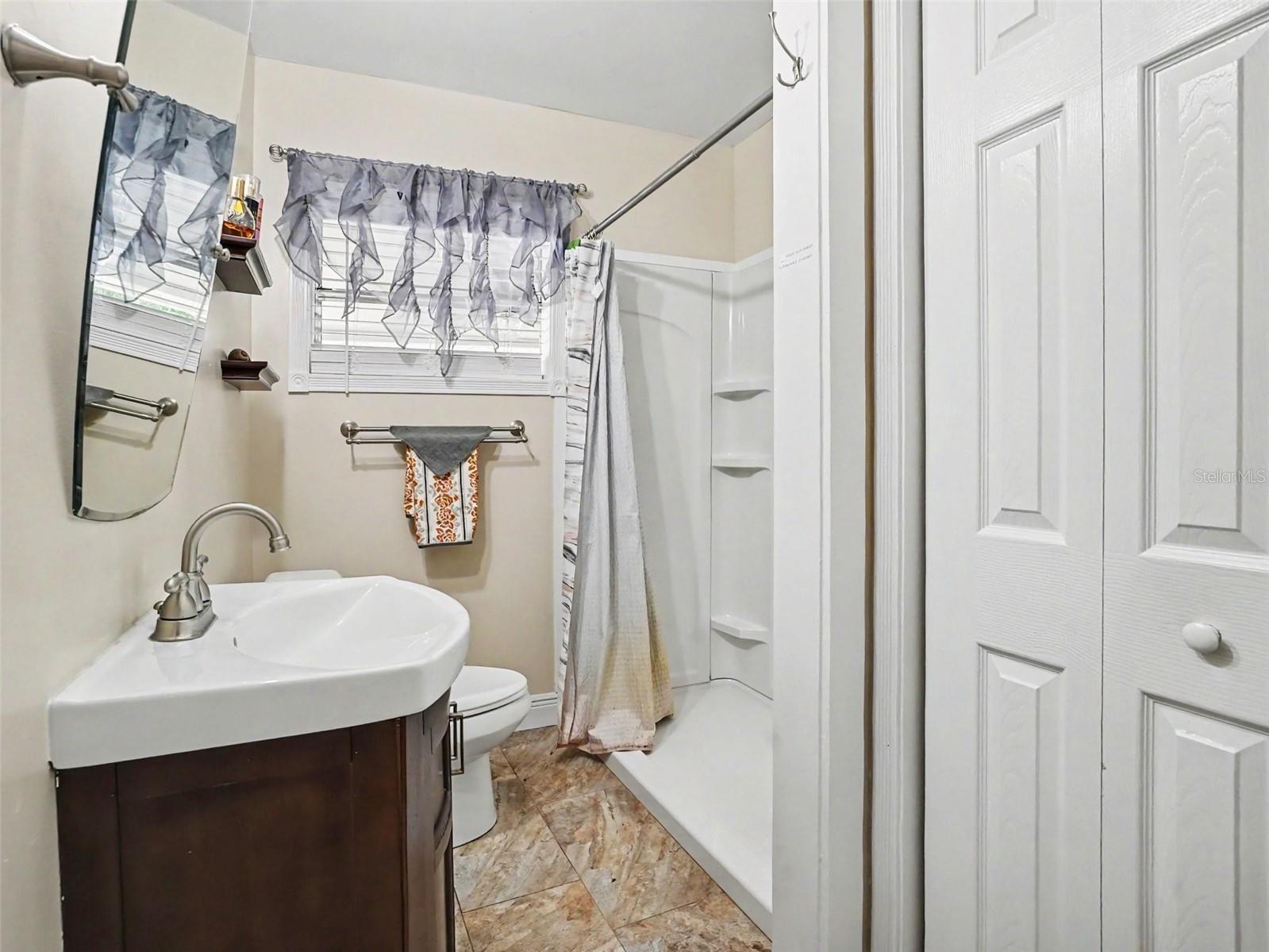 315 W 11TH AVE