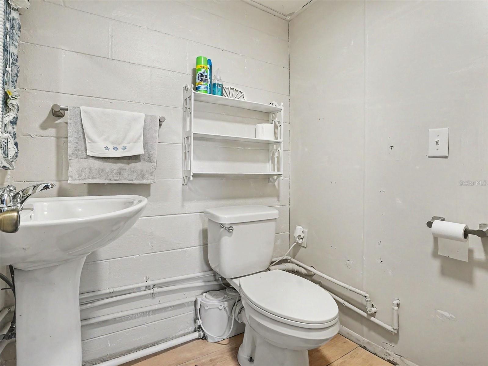 315 W 11TH AVE