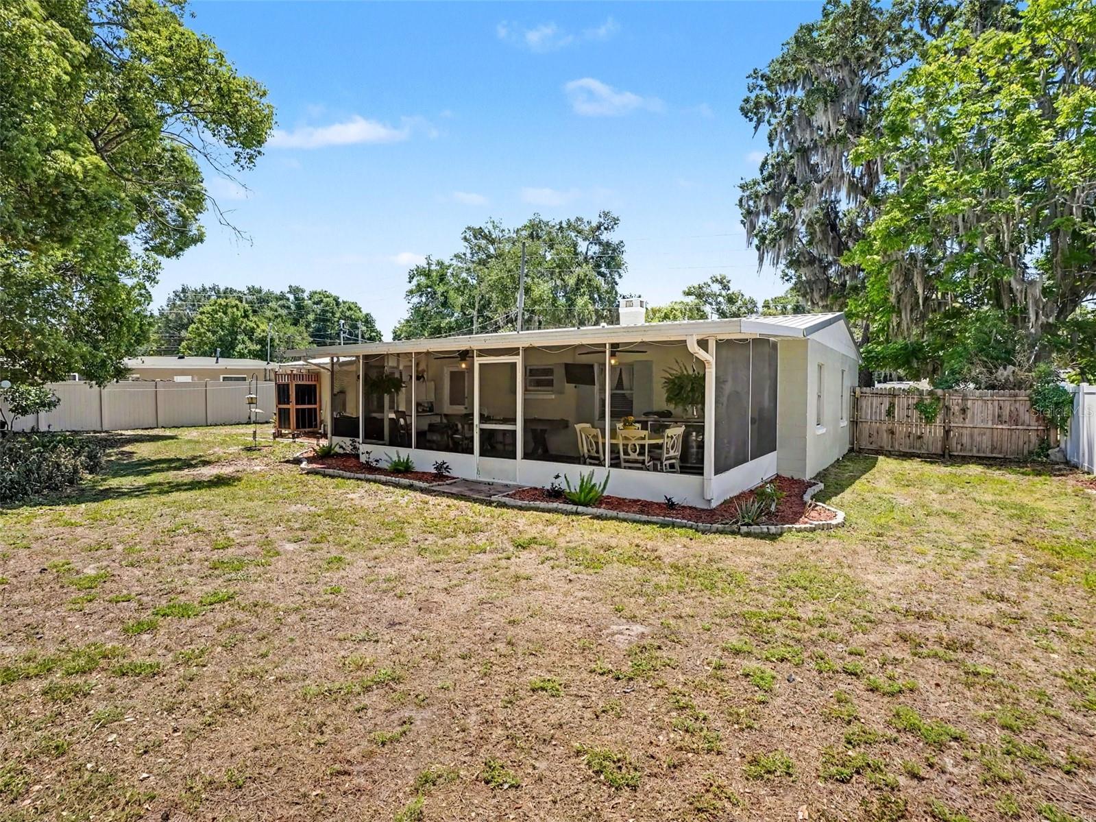 315 W 11TH AVE