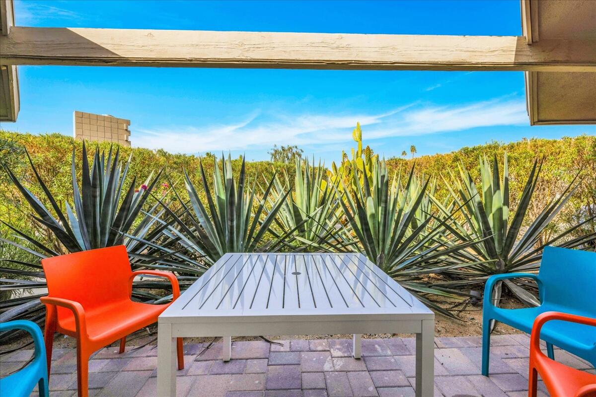 37800 Da Vall DR Unit: 14
